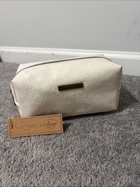 Revive Vintage vegan leather cosmetic bag